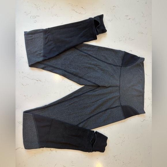 Lululemon stirrup Leggings - Picture 8 of 9